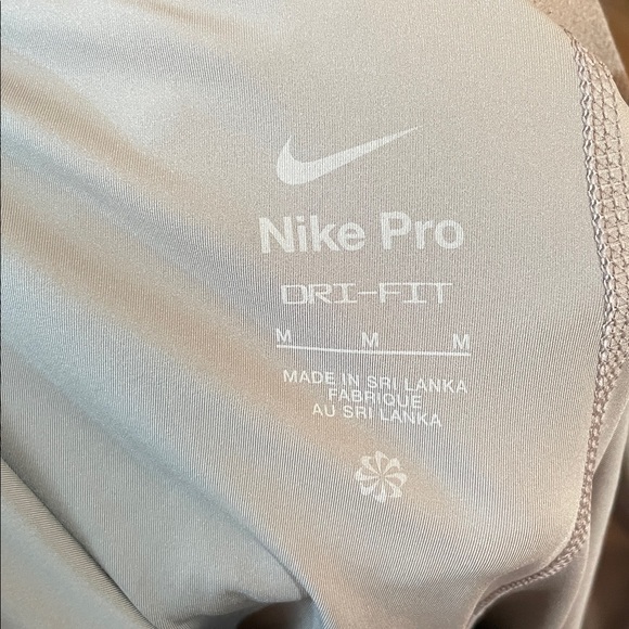 Nike Pro Tan Leggings with Pattern high waisted workout leggings moon fossil - Picture 10 of 12